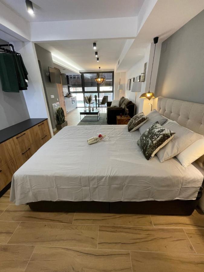 Agata 10-2E Apartment อาลิกันเต ภายนอก รูปภาพ